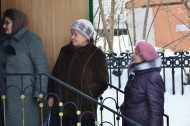 Очередь за крещенской водой
